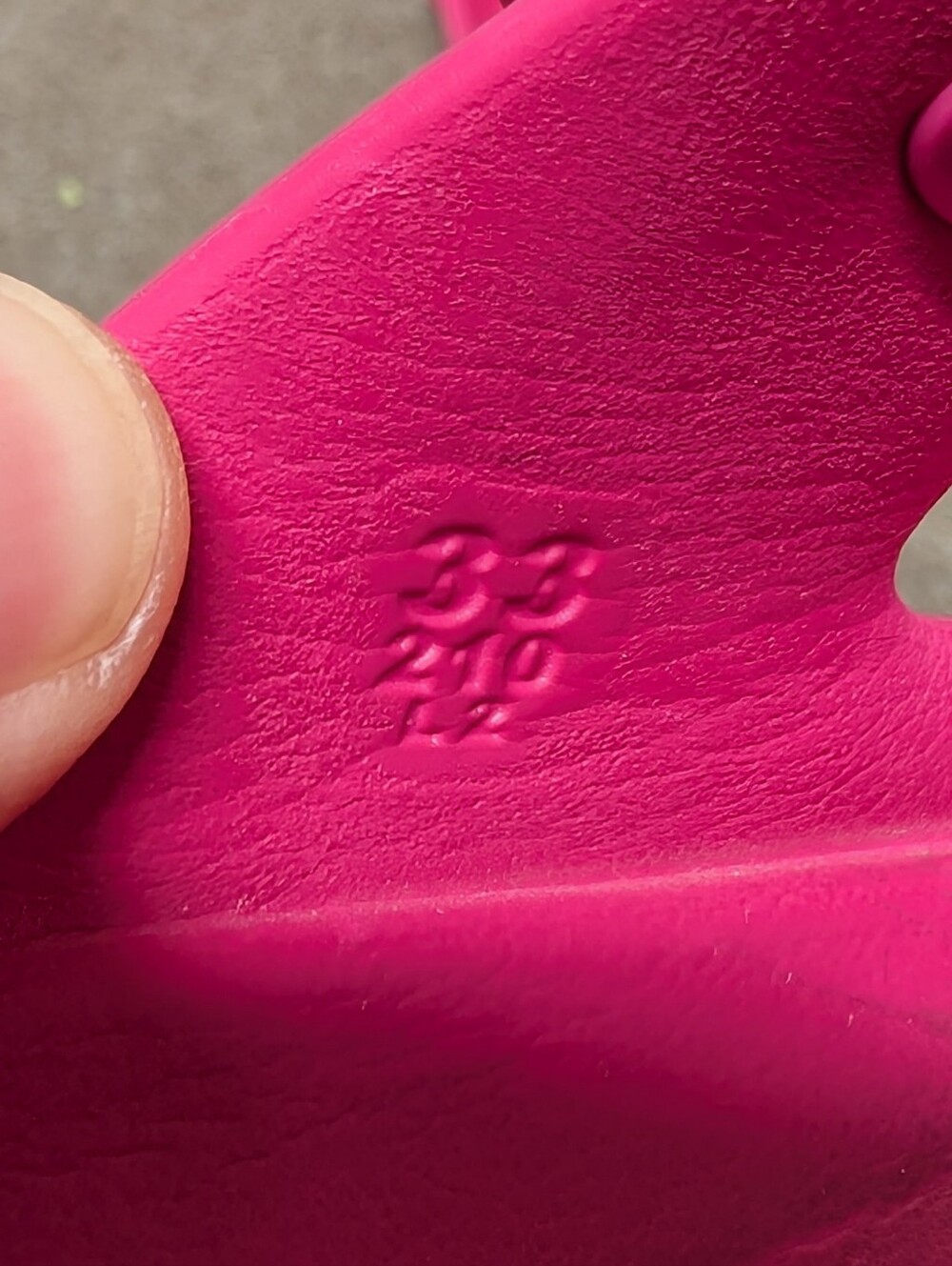Birkenstock Girls Hot Pink Double-Buckle Slide Sandals (Size 33- US 2-2.5) - Picture 6 of 6